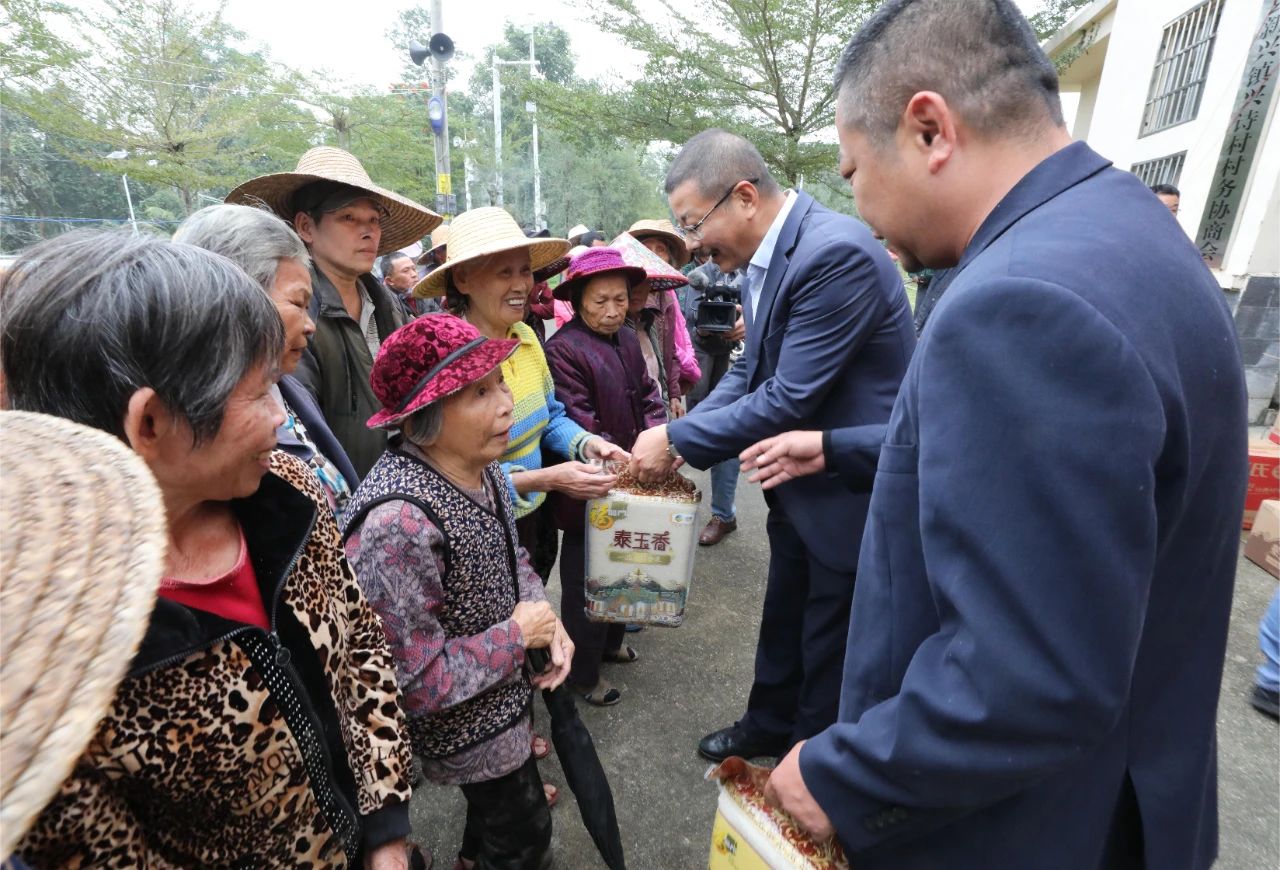 1704855227660901.jpg 海南矿业获评“海南省民族团结进步示范单位”5.jpg