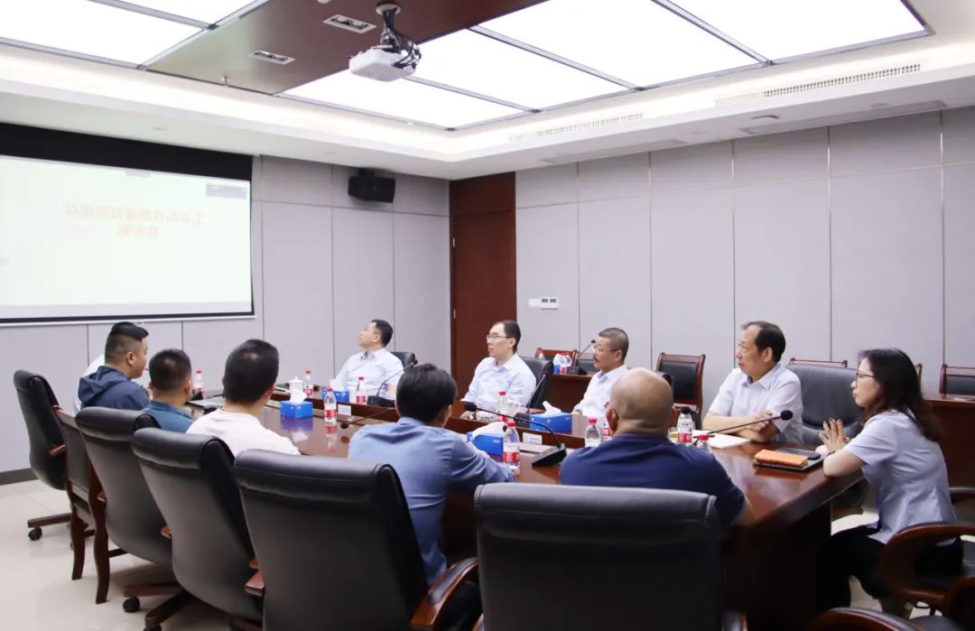 1708910384428534.jpg 4名员工即将启程前往马里 支援Bougouni锂矿建设1.jpg