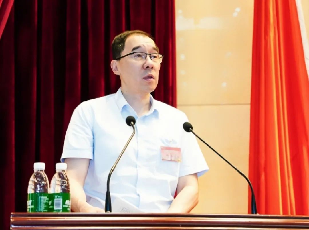 1714116400936412.jpg 海南矿业召开第四届职工代表大会第一次会议5.jpg